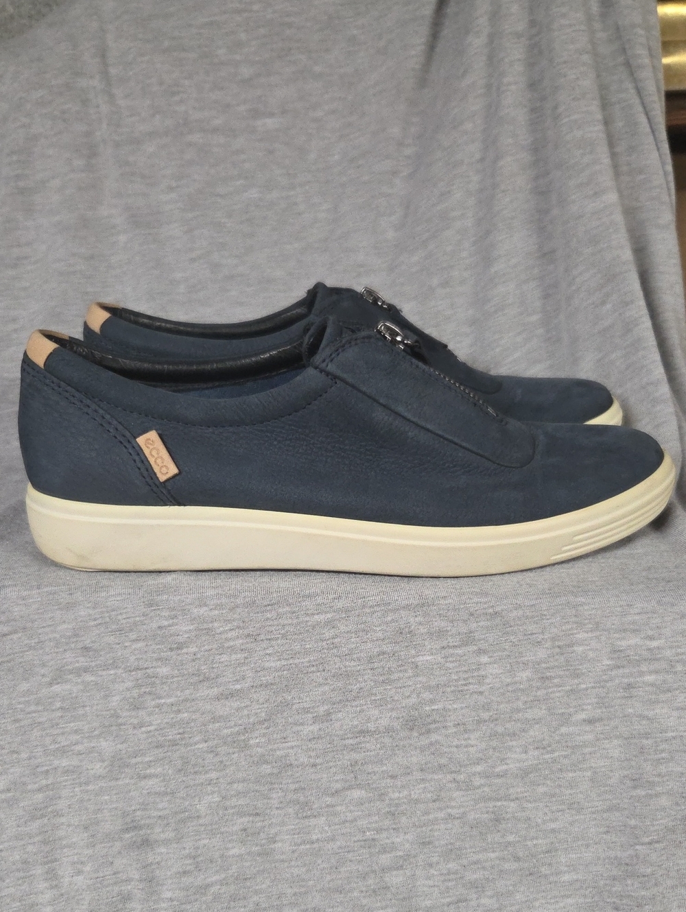 Ecco Navy Sueded Leather Zip Slip-On Sneakers with Cream Sole Size 39